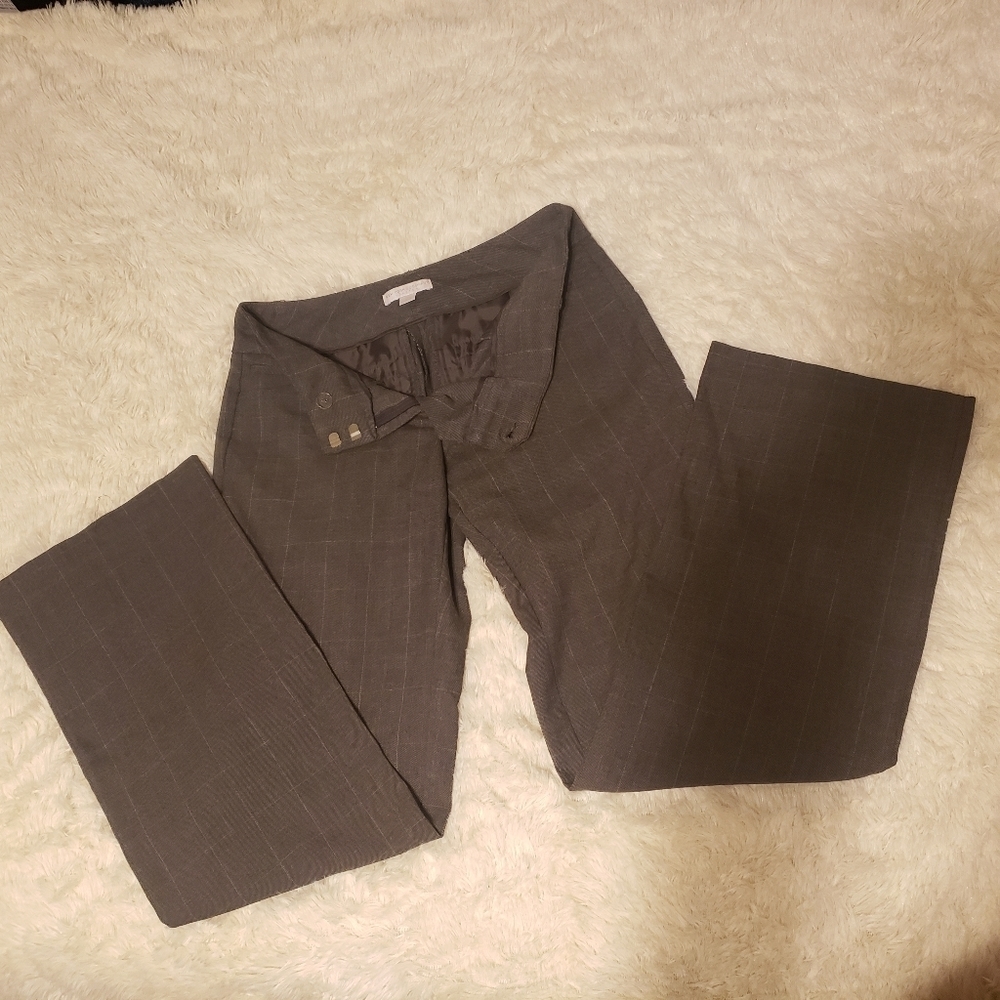 Like New NY&CO brown plaid dress pants